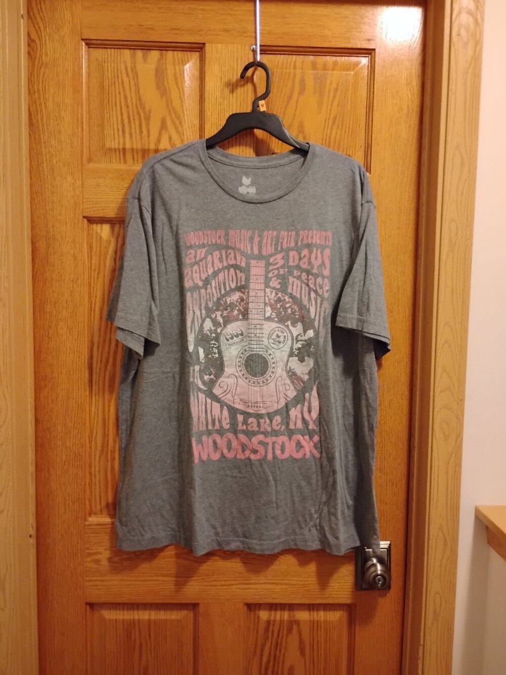 Woodstock 1969 Music Festival T Shirt Women's Size XLT Hybrid